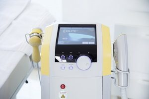 Лечение постакне EXILITE в виннице